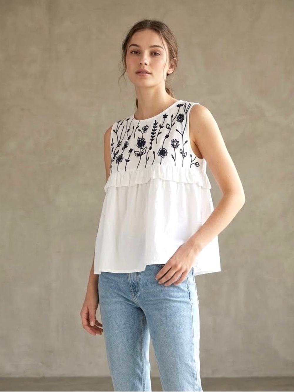 MANGO White Sleeveless Embroidered Ruffle Baby Doll Blouse - Size 6